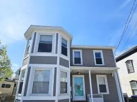Spacious 4BD apt Sleeps 9 Pets Ok 2 FREE Parkin