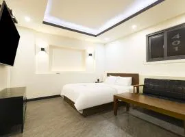 Daily Motel