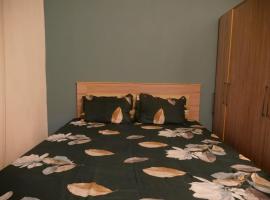 T2 fonctionnel, à 5 minutes de la plage, hotel a Dzaoudzi