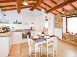 2 Bedroom Cozy Home In Montenero D'orcia