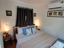 Up the Farm White House Talay Bua Daeng, cazare &icirc;n regim self catering din Ban Non Sung