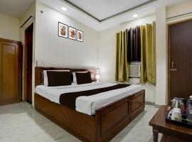 Hotel O Rae Bareli Railway Junction Formerly Nova Resorts & Luxury Farm, hotel di Rāe Bareli