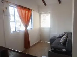 Casa Céntrica 2 pisos 3 habitaciones 2 terrazas