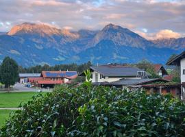 Apartment Rubihornblick - mit Hallenbad und Sauna, Hotel in Bolsterlang