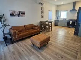 902 S East Street Stays #100