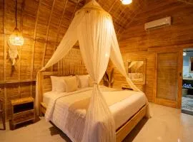 Ratna's Green Hill Penida by Bali Cabin