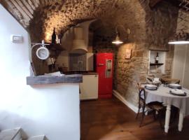 Appartamenti Chic nel Borgo, hotel a Sacrofano