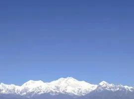 The Golden Potala Hotel And Restaurant-Parking-Lift Facility With Mountain View Room