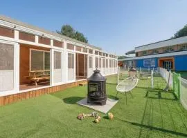 Pocheo Welcome Paw and Meow Pet Pension