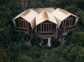 Nirata Treehouse