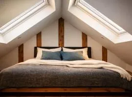 Urban Attic Loft I Self Checkin