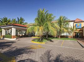 Comfort Inn Real La Union, hotel in La Unión