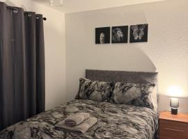 Peaceful Apartment In Penrith, hótel í Penrith