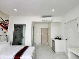 Center Point Resident