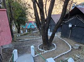 Zero Degree Camps, hotel em Joshimath