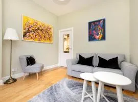 Cosy town centre cottage