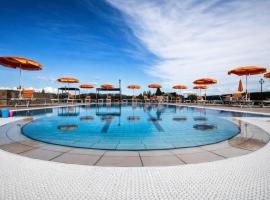 Hotiday Apartments Costa degli Etruschi, отель в Ваде