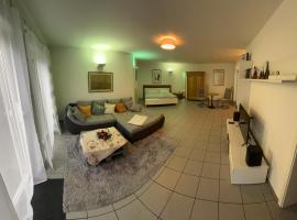 Apartment Akazie, Hotel in Weinsheim