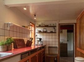 Historic Farmhouse On 17,000 M2 Natural Grounds, хотел в Hasle