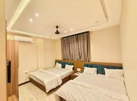 Hotel Sanskar Palace