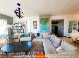 Maison d'architecte entre mer et montagne