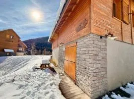 Cozy Mountain Cottage Pra loup