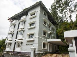 Mounts shelts, hotel u gradu Munar