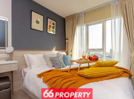 Long-Stay High Floor Apartment, Bangna, Near BTS, Malls, hotel v mestu Bang Chak