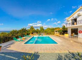 Villa Adonis, khách sạn ở Argaka