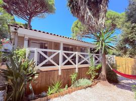 Stone & bamboo, hotel v destinácii Gassin