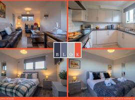 Raeburn House- 3 Bedrooms, 2 Bathrooms in Hamilton, hotel di High Blantyre