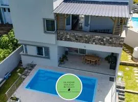 Villa Morne View - 3 Chambres avec Piscine, proche Plage