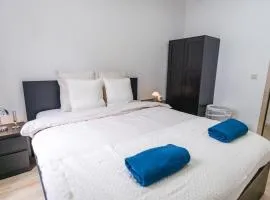 Elegant 3BR & 1LR Waterfront Retreat in Ghent