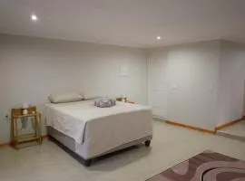 Waterhole Lodge Unit 2