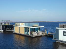 Houseboat Robbedoes, khách sạn ở Offingawier
