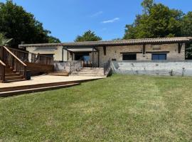 Gite Le Pré des Sylphes, Hotel in Agonac