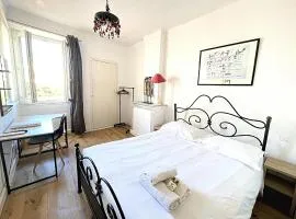 Sunny 1 Bedroom Rue Commandant André