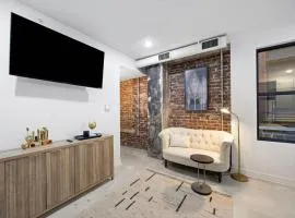 Park Hotel 1BR Suite 210