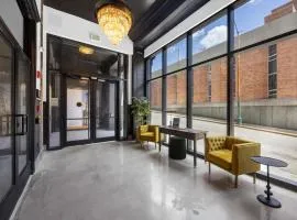 Park Hotel Studio Suite 403