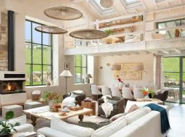 Wishome-Casa centenaria rehabilitada con encanto y piscina privada climatizada