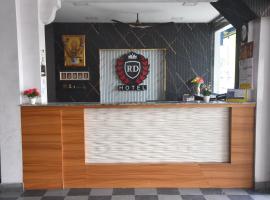 RD Hotel-Near Anna Statue, отель в городе Perundurai