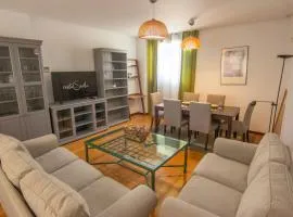 Rentalsevilla Nuestro Padre Nazareno