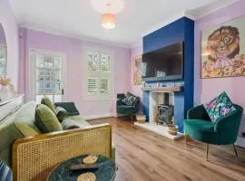 Victorian Cottage, Close 2 All The Sights, Parking - By Tempstay