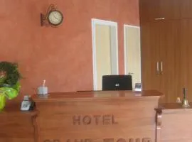 Hotel Grand Tour