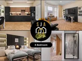 The Granite Haven - SJA Stays - Modern 4 Bed Apartment