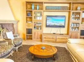 Villa Smeralda - 3 bedroom and Jacuzzi