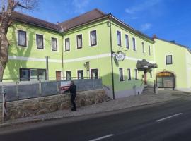 Landhaus Max & Moritz, hotel i Liebenau