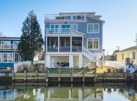 Family Friendly! Canal-Front Gem in Bethany Beach