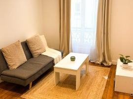 Chez Aurélie - Mairie du 18ème, Hotel in Paris