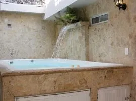 Casa Moneda 1 5BR amazing house picusi AC old city